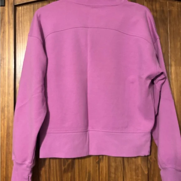 Old Navy Women's Dynamic Fleece Half-Zip Sweatshirt - Picture 2 of 3